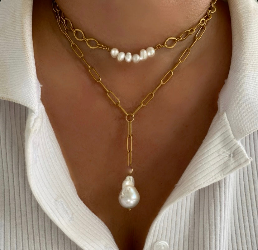 Perla Barroca Lariat