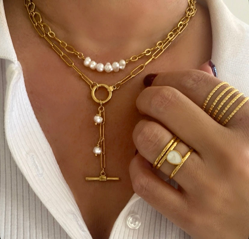 Classic & Basic Sweet Pearl Lariat