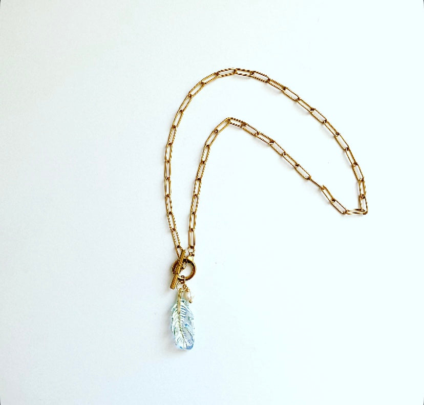 Aura Feather Lariat
