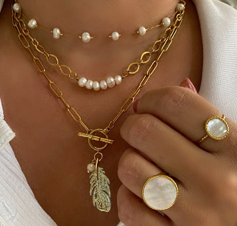 Aura Feather Lariat
