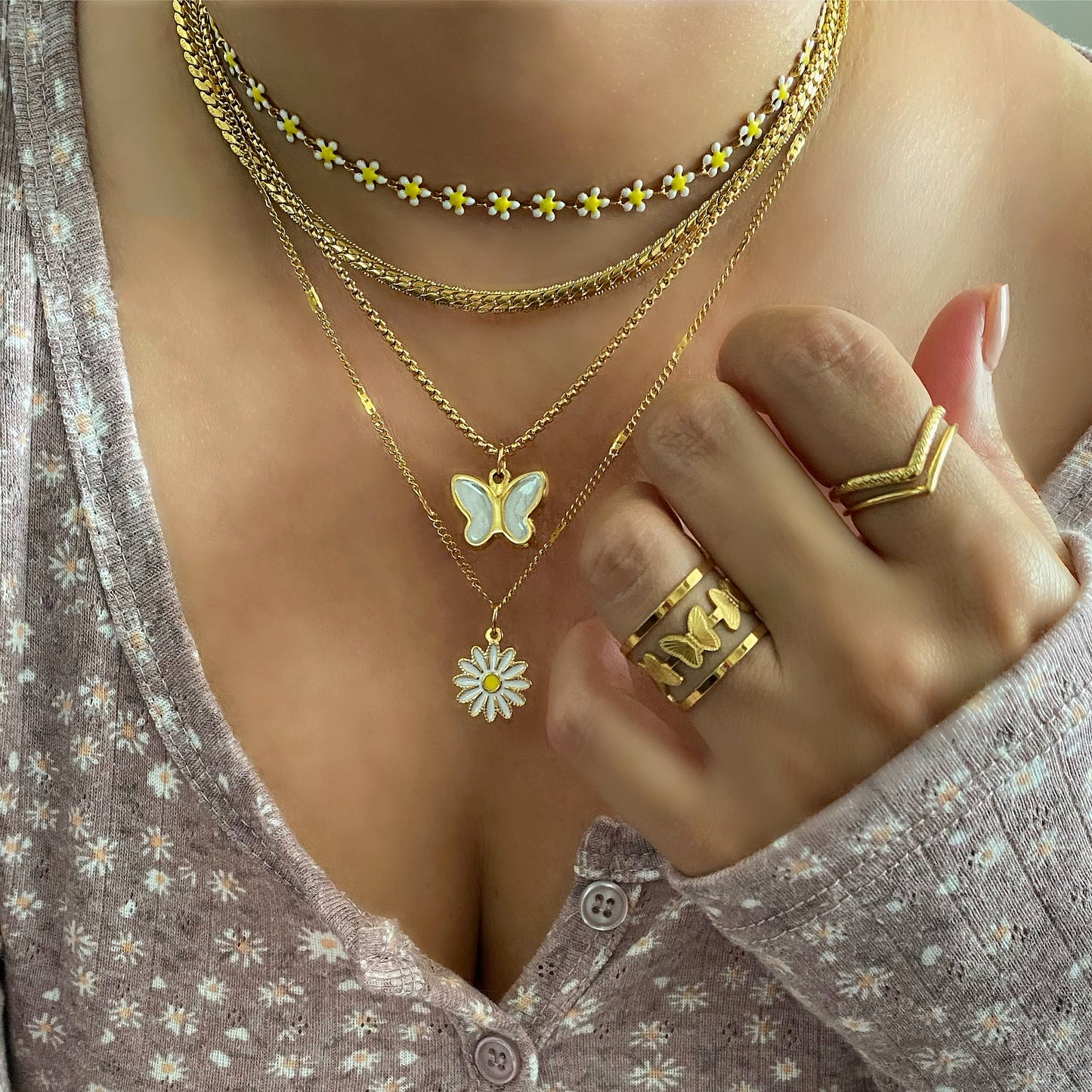 Daisy Choker